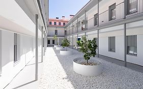 Triana Pages Oasis By Valcambre